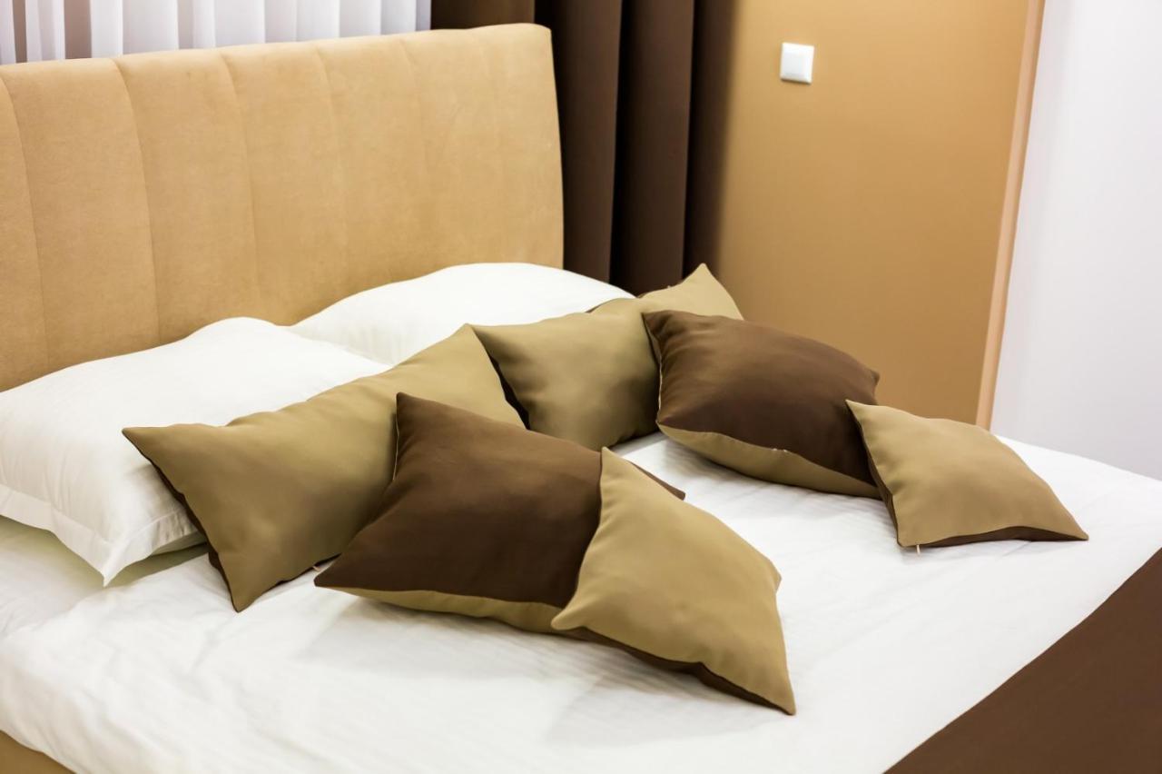 Galicia Apartments إلفيف المظهر الخارجي الصورة